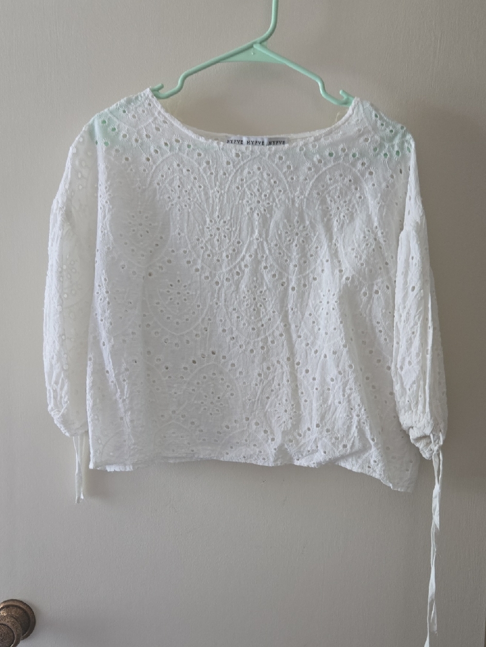 HYFVE White Eyelet Peasant Cropped Blouse L